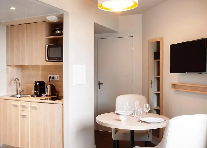 Апарт-отель Residhome Paris 3*
