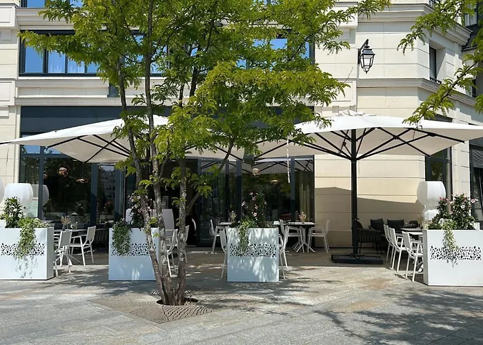 Апарт-отель Residhome Paris 3*