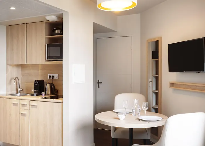 Residhome Paris 3*